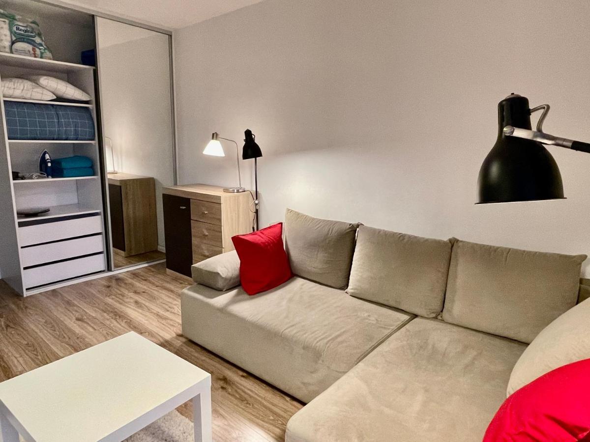 Holiday Metro Fast Wifi Tv'70 Netflix Hbo Appletv Varsovia Exterior foto